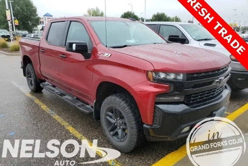 2022 Chevrolet Silverado Trail Boss LT photo 1