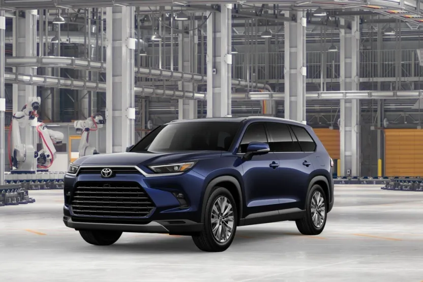 2026 Toyota Grand Highlander Platinum AWD photo 1