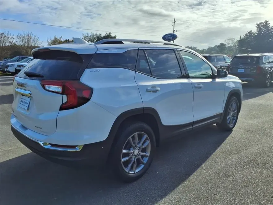 2023 Gmc Terrain SLT photo 1