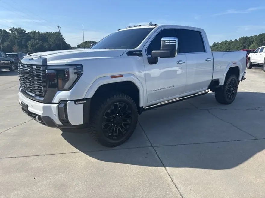 2024 Gmc Sierra HD Denali Ultimate photo 1