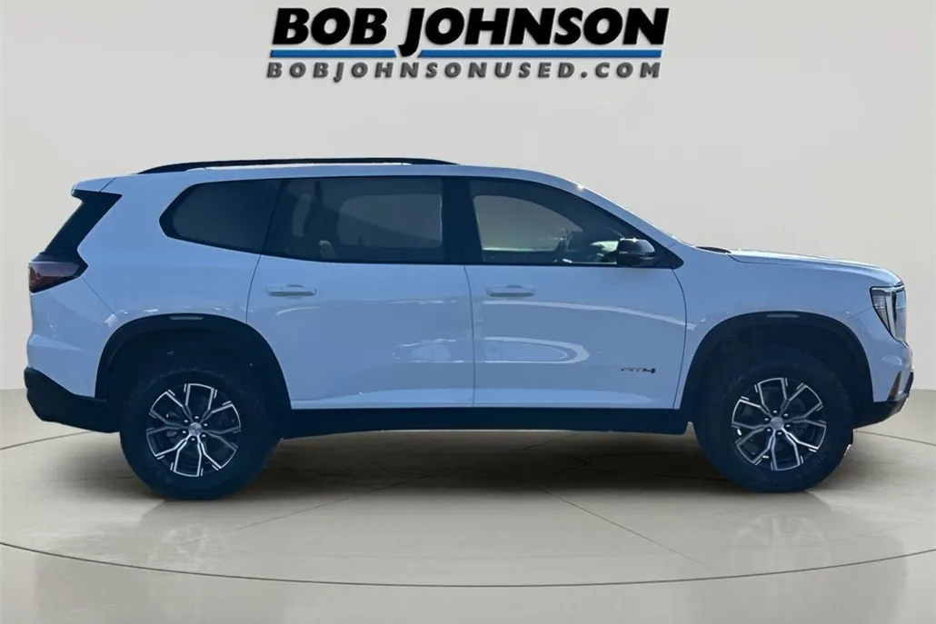 2024 Gmc Acadia AT4 photo 1