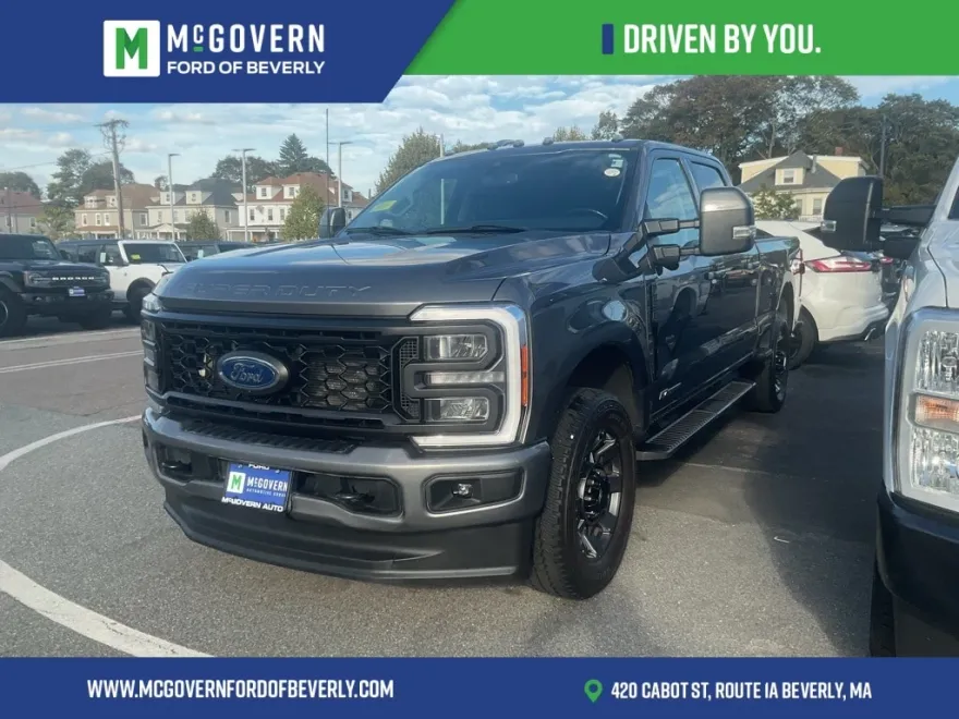 2023 Ford F-250 Lariat photo 1