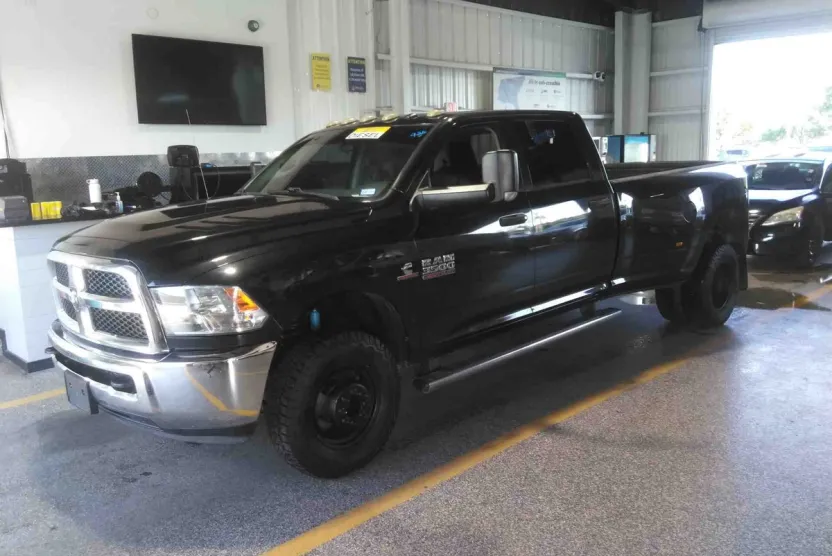 2018 Ram 3500 Tradesman photo 1