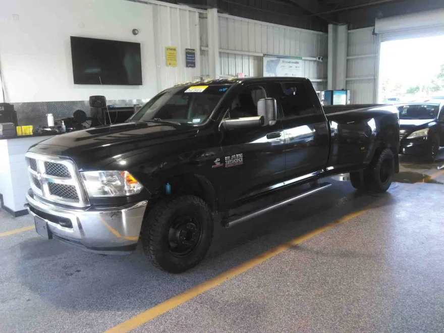 2018 Ram 3500 Tradesman photo 1