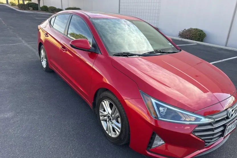 2020 Hyundai Elantra Value Edition photo 1