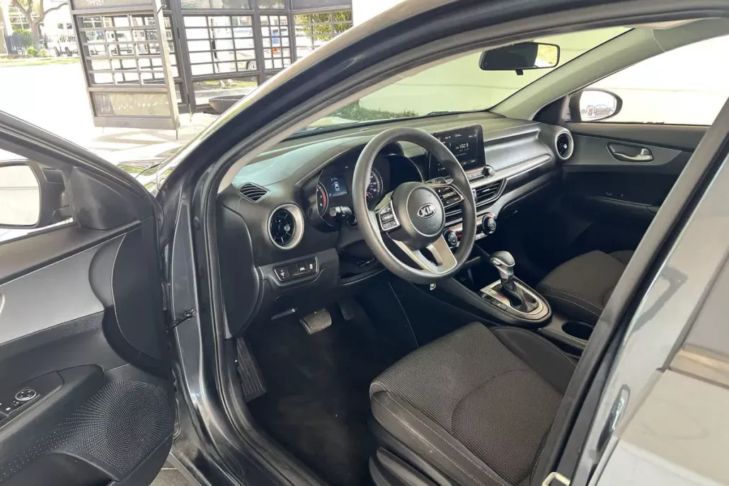 2019 Kia Forte LXS photo 1