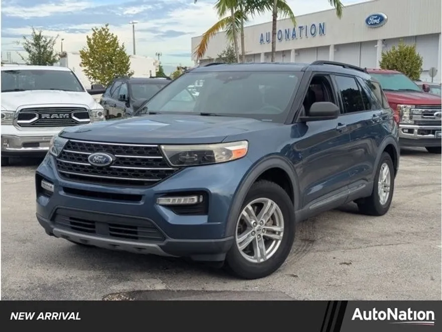 2020 Ford Explorer XLT photo 1