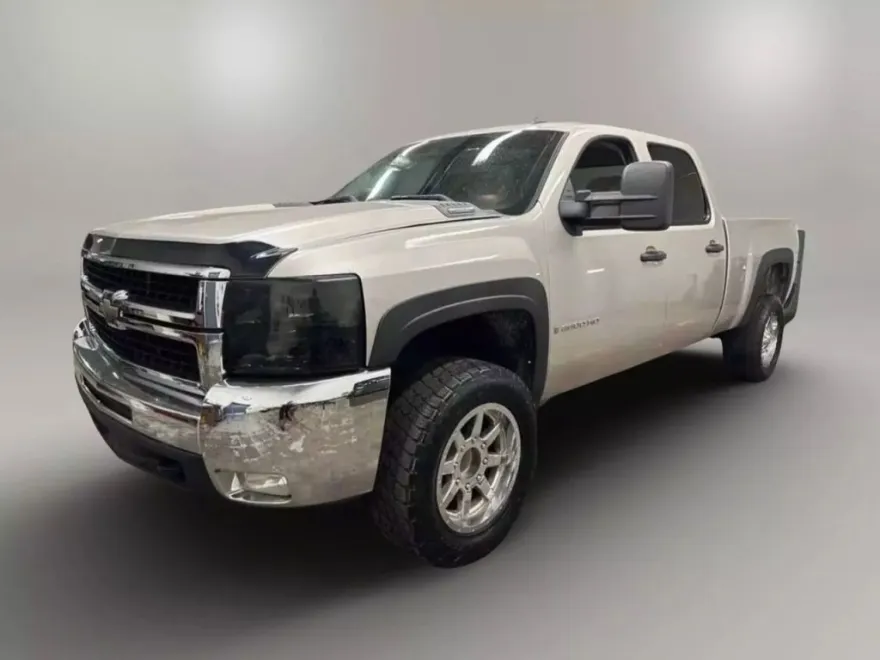 2008 Chevrolet Silverado 2500HD LT photo 1