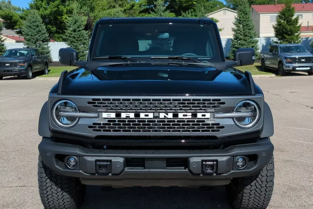 2025 Ford Bronco Badlands photo 1
