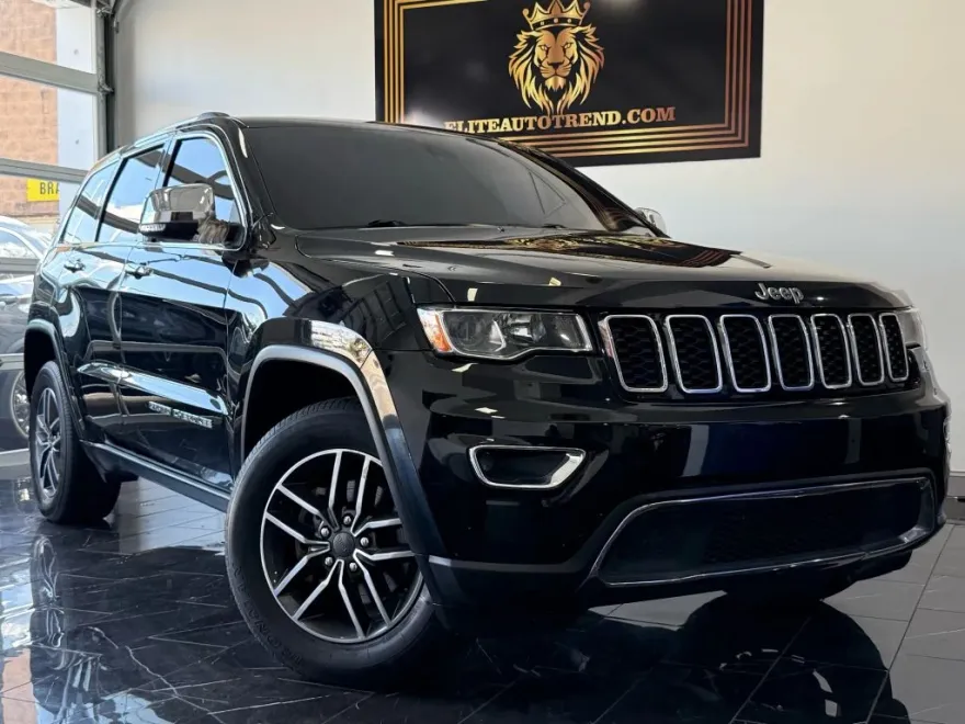2019 Jeep Grand Cherokee Limited Sport photo 1