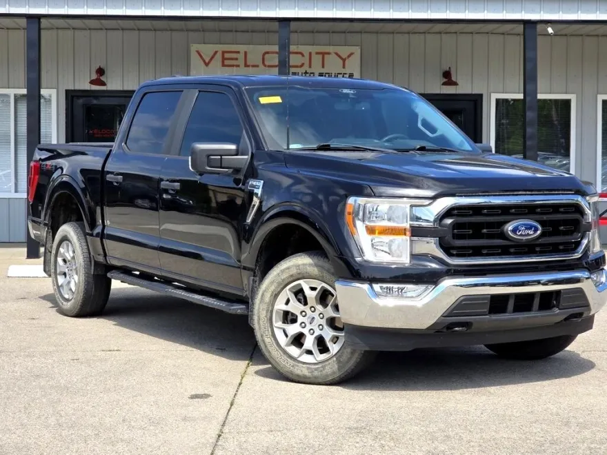 2021 Ford F-150 XLT photo 1