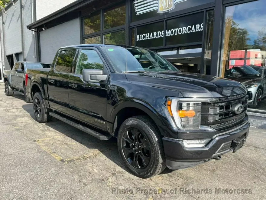 2023 Ford F-150 XLT photo 1