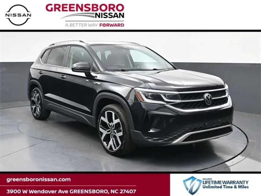 2022 Volkswagen Taos SEL photo 1