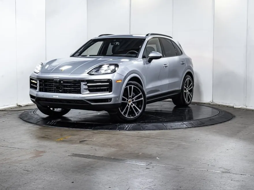 2025 Porsche Cayenne photo 1