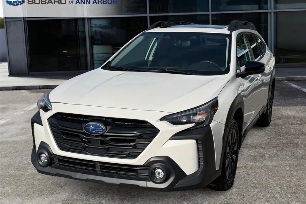 2023 Subaru Outback Onyx Edition XT photo 1