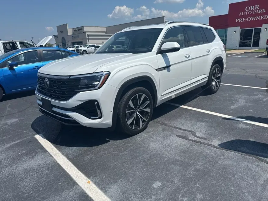 2025 Volkswagen Atlas SEL Premium R-Line photo 1
