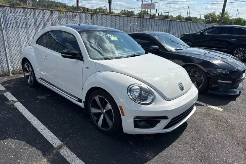 2014 Volkswagen Beetle R-Line photo 1