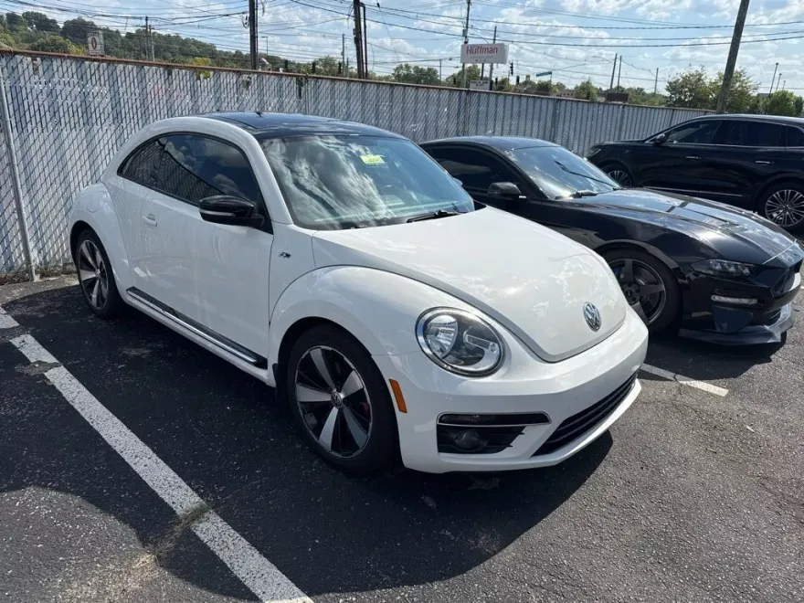 2014 Volkswagen Beetle R-Line photo 1