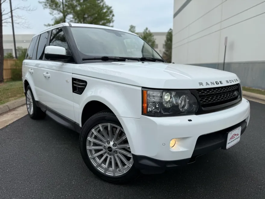 2012 Land Rover Range Rover Sport HSE photo 1
