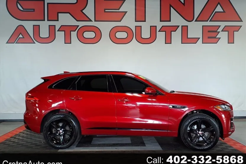 2019 Jaguar F-PACE R-Sport photo 1