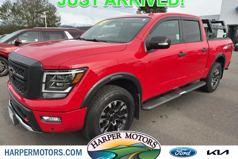 2021 Nissan Titan PRO-4X photo 1