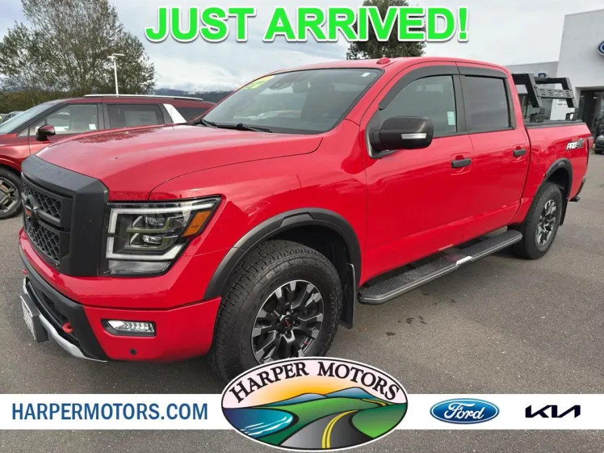 2021 Nissan Titan PRO-4X photo 1