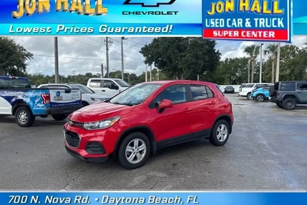 2020 Chevrolet Trax LS photo 1