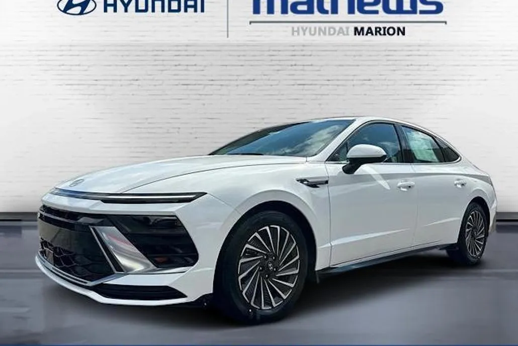 2024 Hyundai Sonata Hybrid SEL photo 1