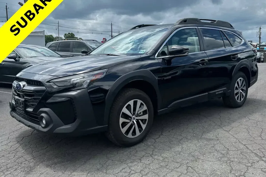 2024 Subaru Outback Premium photo 1