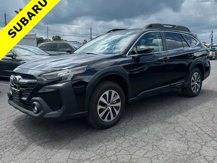 2024 Subaru Outback Premium photo 1