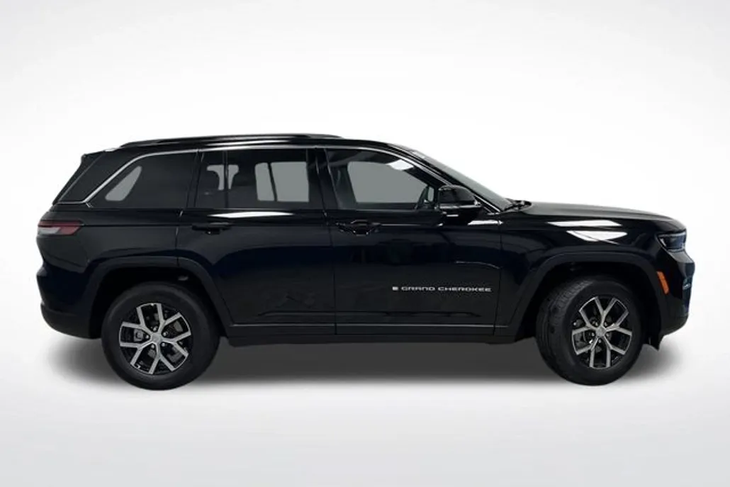 2025 Jeep Grand Cherokee Limited photo 1