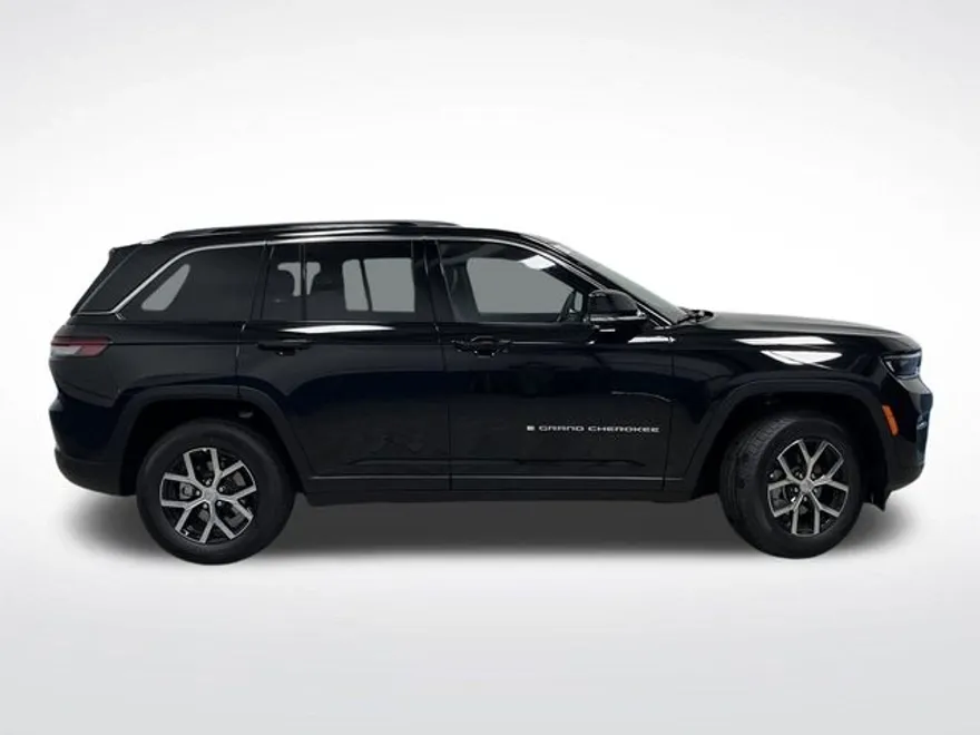 2025 Jeep Grand Cherokee Limited photo 1