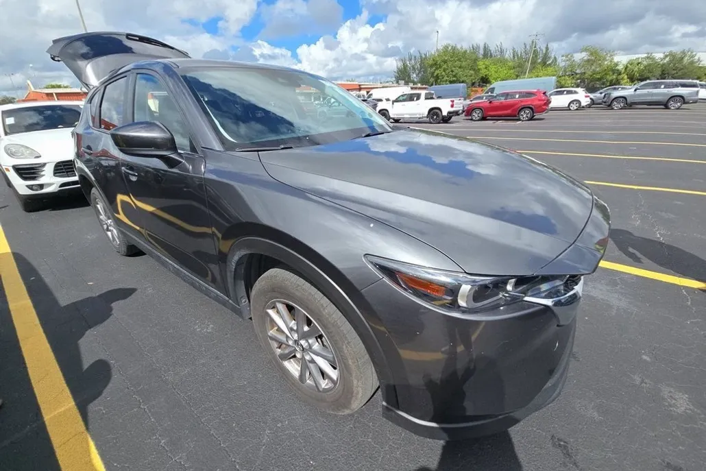 2023 Mazda CX-5 2.5 S Preferred photo 1