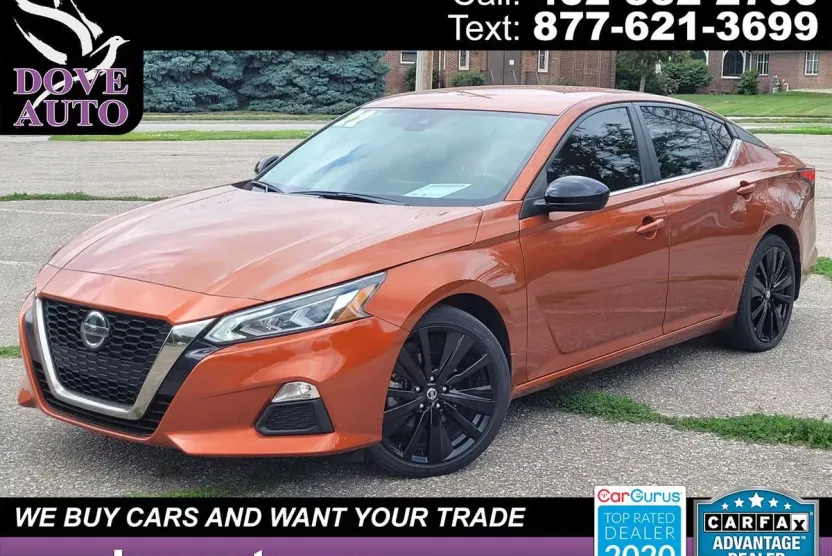 2022 Nissan Altima 2.5 SR photo 1