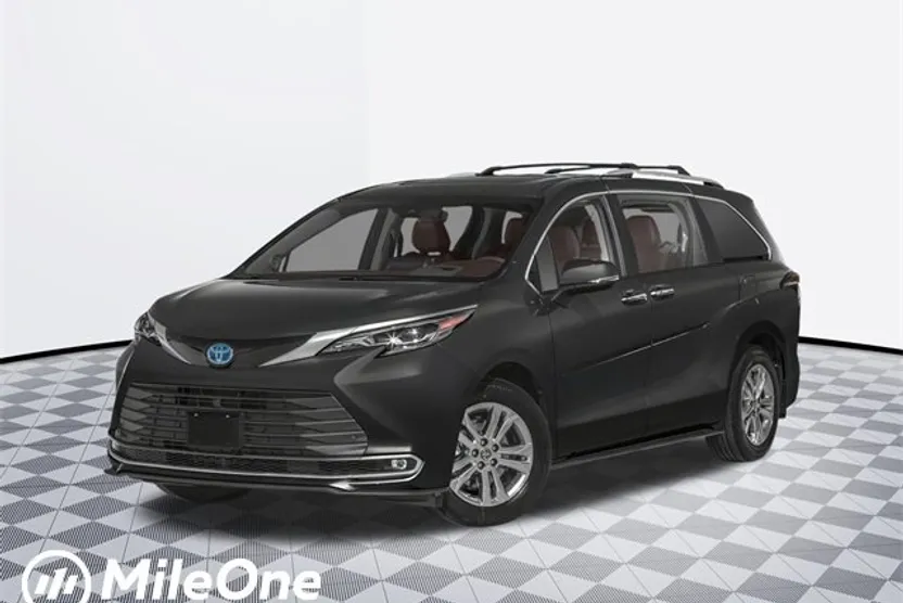 2025 Toyota Sienna Platinum photo 1
