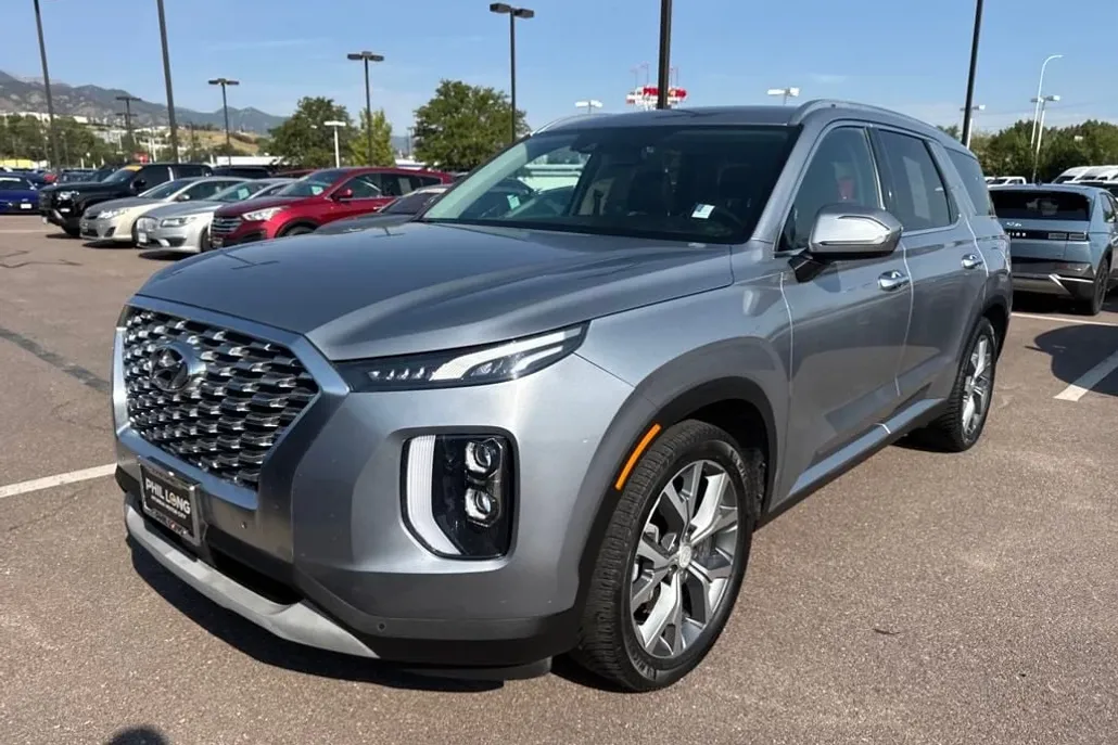2020 Hyundai Palisade SEL photo 1
