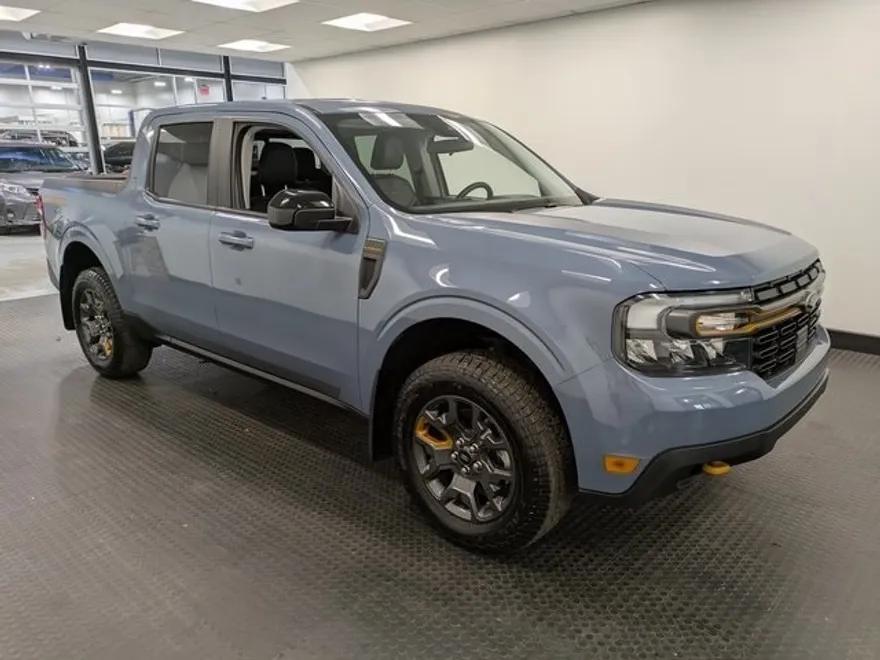 2024 Ford Maverick Lariat Tremor photo 1