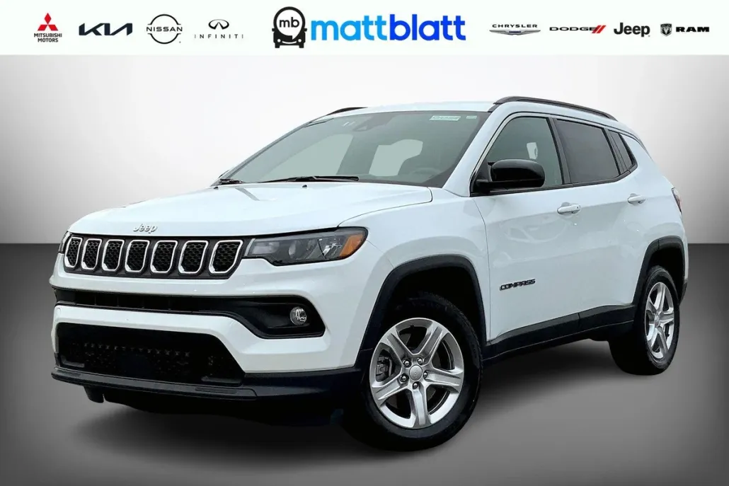 2024 Jeep Compass Latitude photo 1