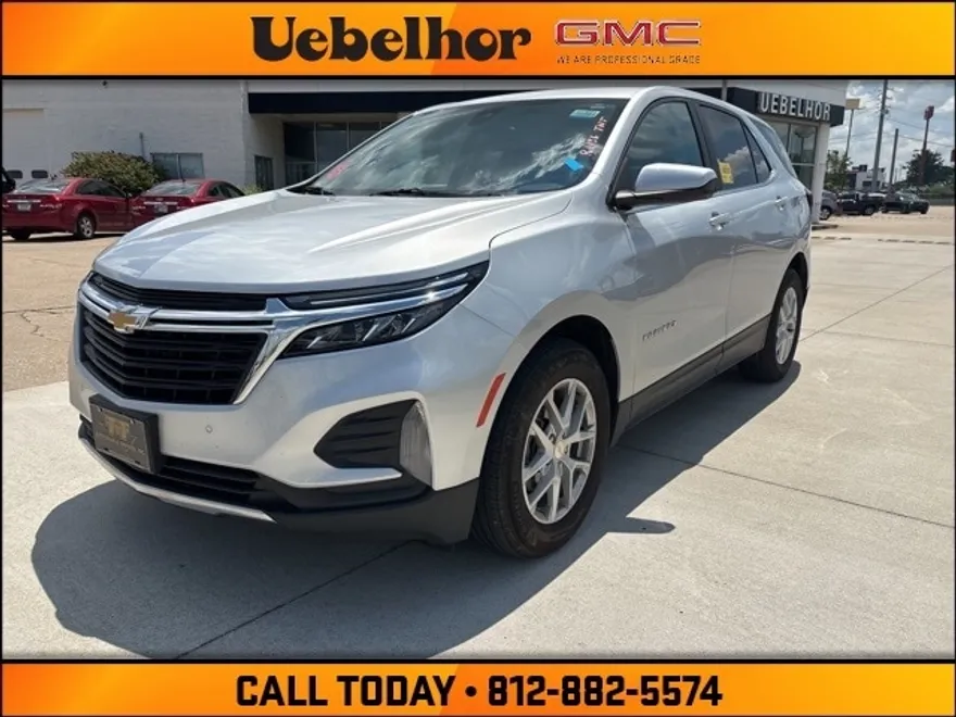 2022 Chevrolet Equinox LT photo 1