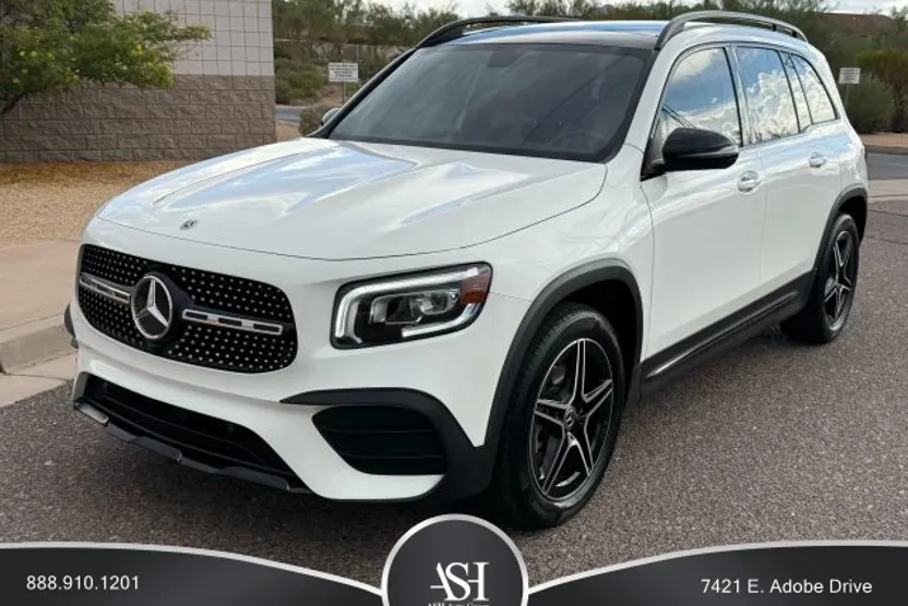 2023 Mercedes Benz GLB 250 photo 1