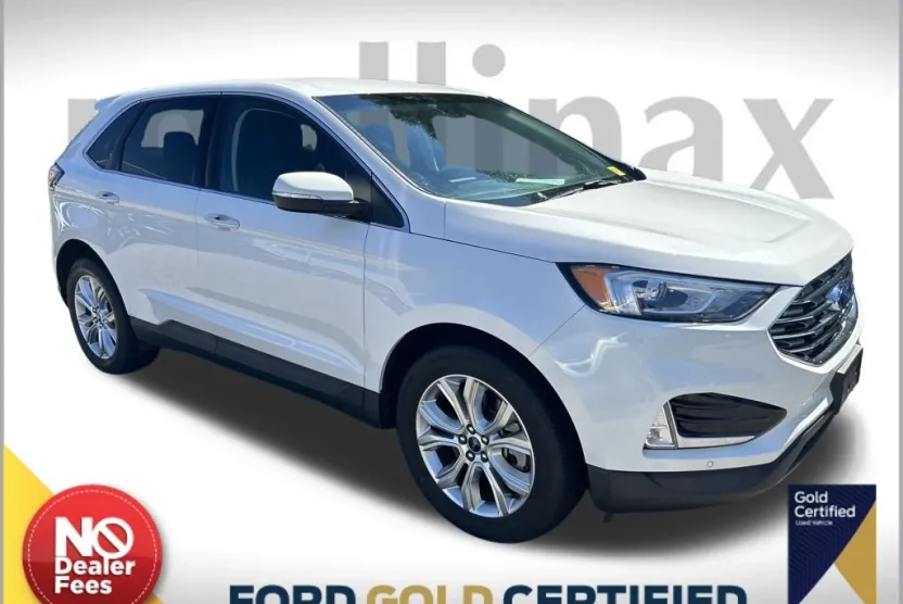 2022 Ford Edge Titanium photo 1