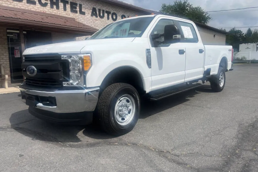 2017 Ford F-250 XL photo 1
