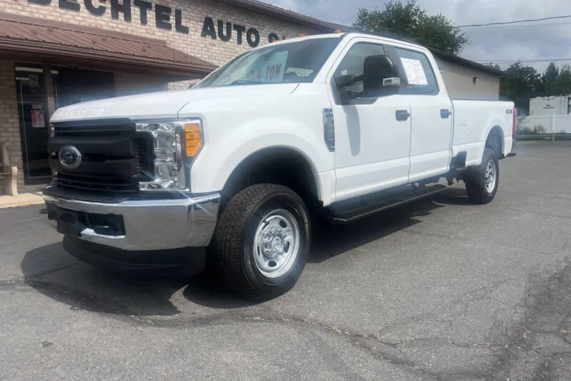 2017 Ford F-250 XL photo 1