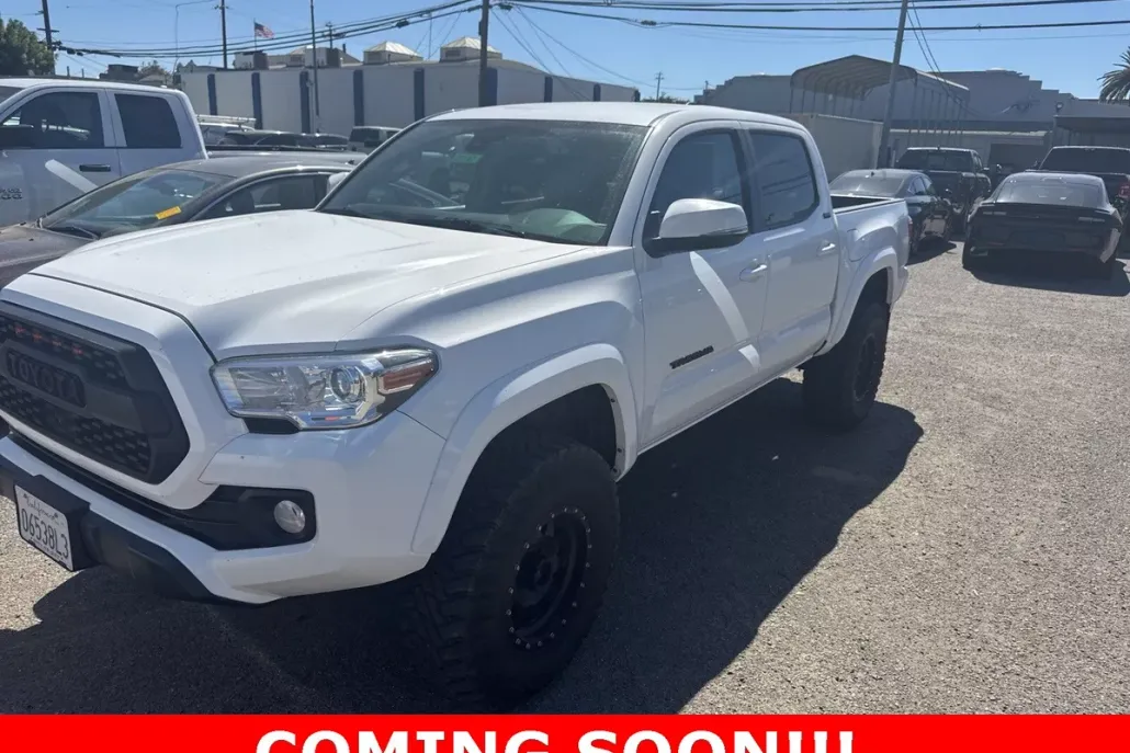 2022 Toyota Tacoma SR5 V6 photo 1