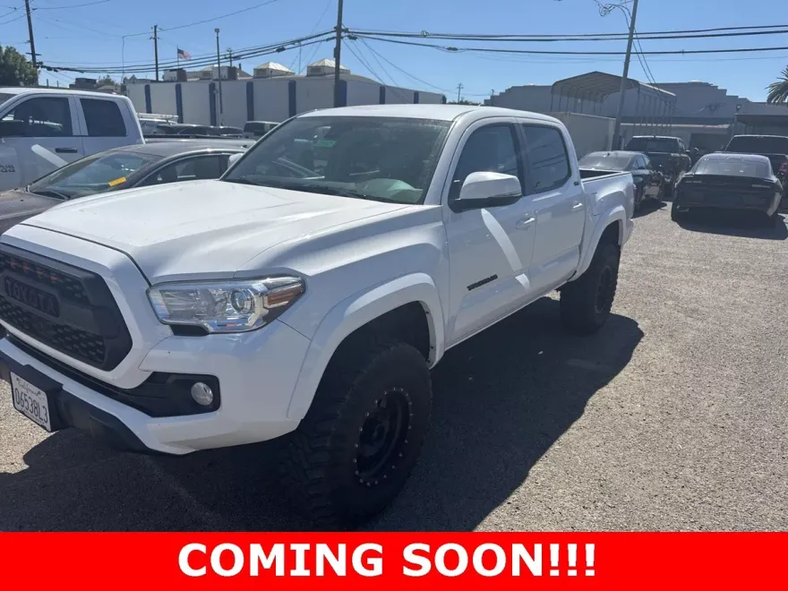 2022 Toyota Tacoma SR5 V6 photo 1