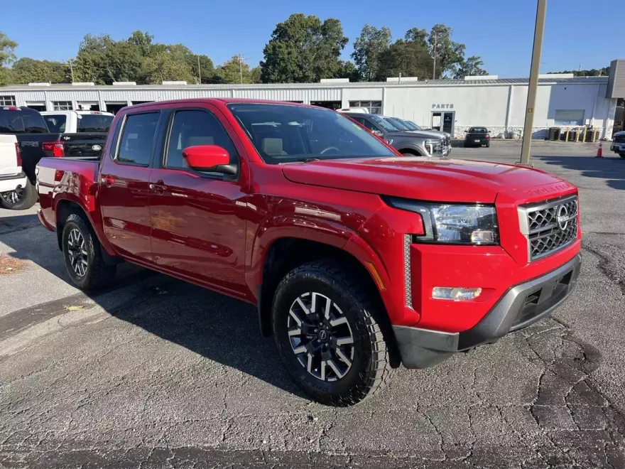 2022 Nissan Frontier SV photo 1