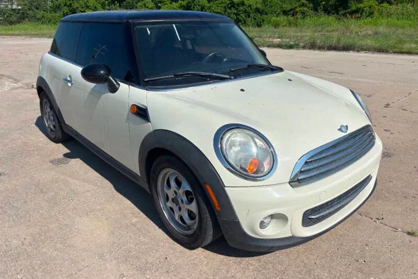 2013 Mini Cooper Hardtop photo 1