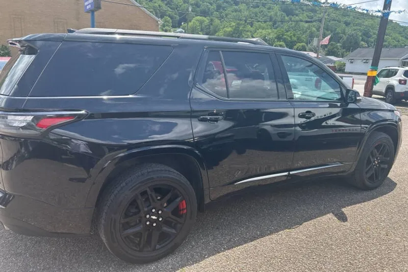 2019 Chevrolet Traverse High Country photo 1