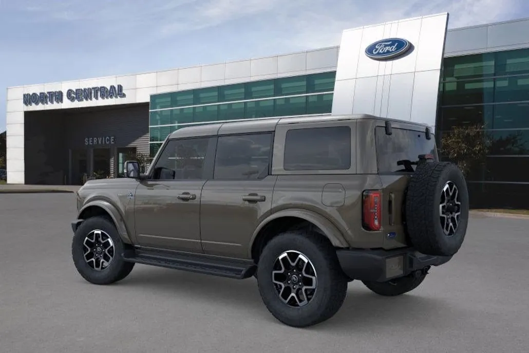 2025 Ford Bronco Outer Banks photo 1