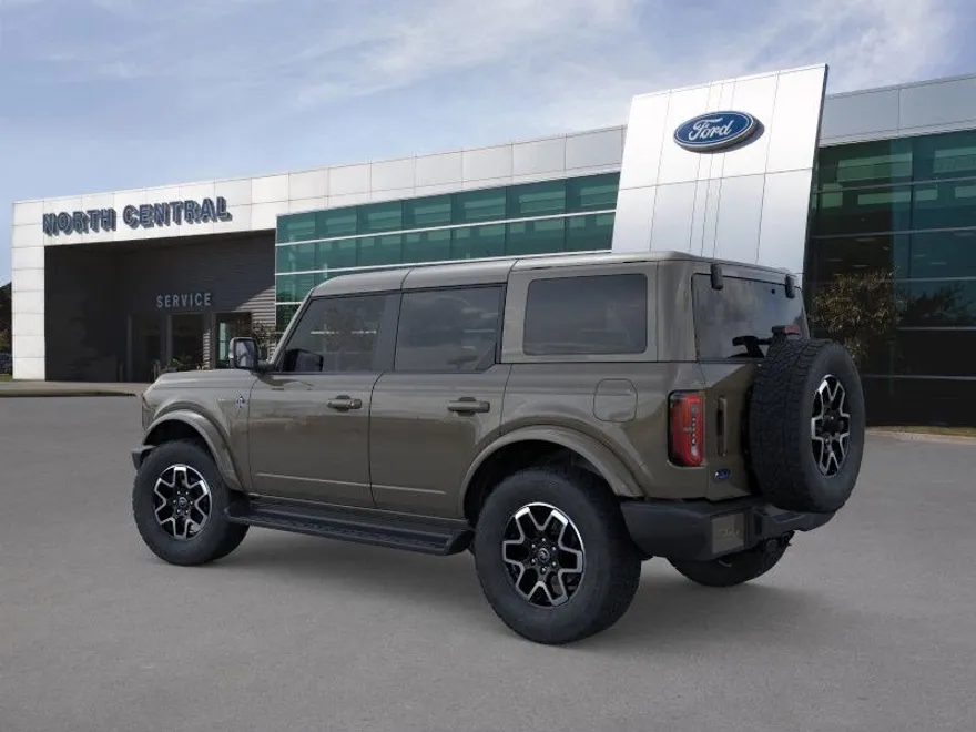 2025 Ford Bronco Outer Banks photo 1